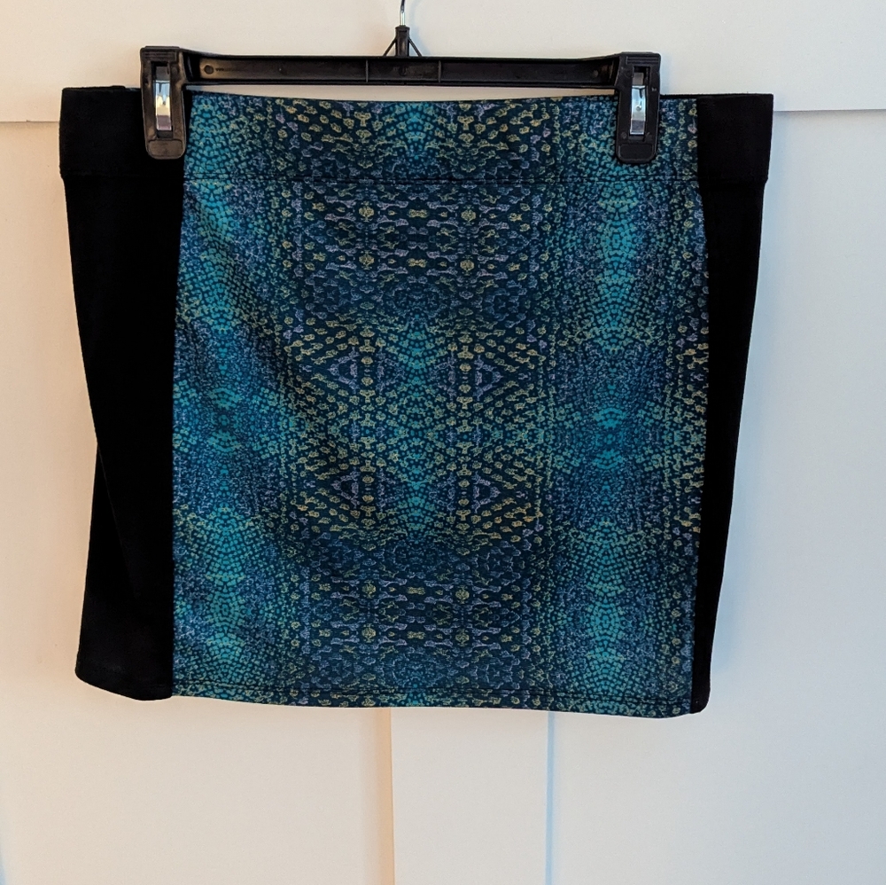 Snakeskin Pattern Black and Blue Bodycon mini skirt size Large